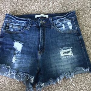 Women’s Distressed Jean Shorts. Size 7